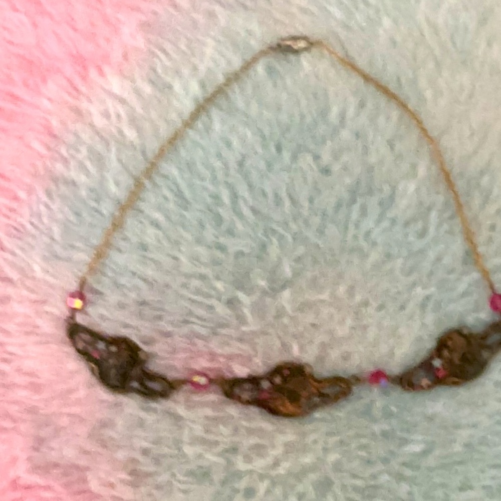 Elegant Gold and Pink Necklace